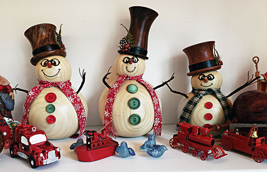Chris Ramsey snowmen