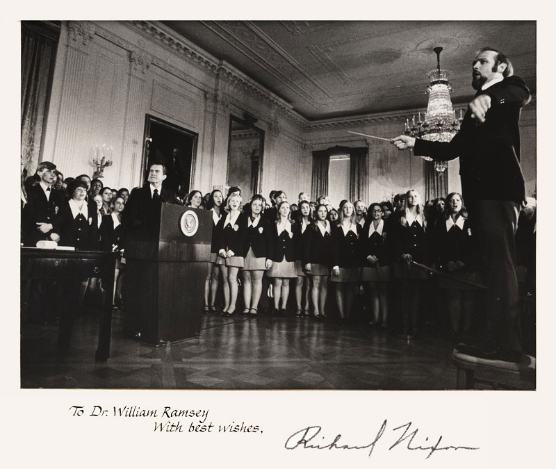 White House - conducting