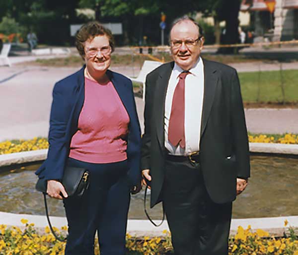 Aurelia and Art Schawlow
